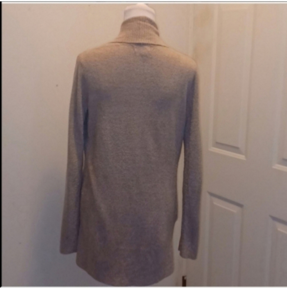 Barefoot dreams Chic light open front sweater - Picture 2 of 5